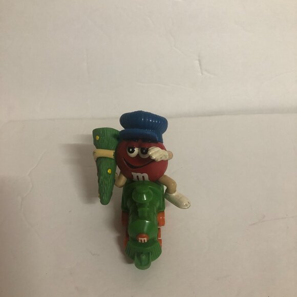 Christmas M&M’s Train - Picture 2 of 6